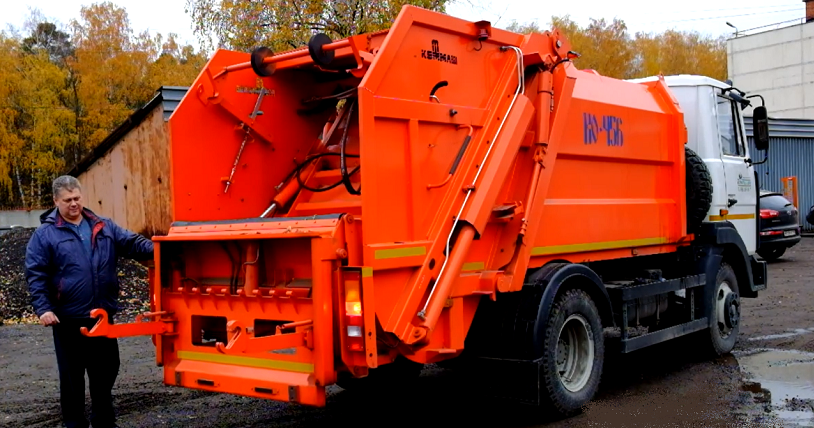 мусоровоз с задней загрузкой